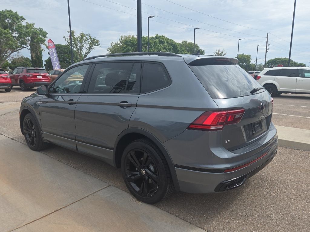 Used 2023 Volkswagen Tiguan SE R-Line FWD image 7