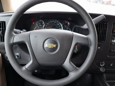 New 2025 Chevrolet Express 3500 w/ Chrome Appearance Package image 5