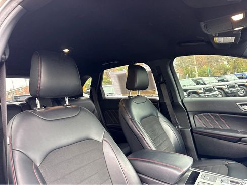 Used 2022 Ford Edge ST-Line image 8