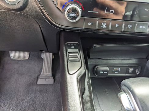 Used 2025 Kia Telluride S AWD/4WD image 27