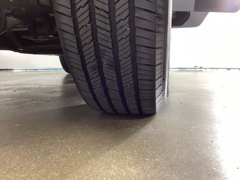 Used 2020 Jeep Wrangler Unlimited Sahara AWD/4WD image 27