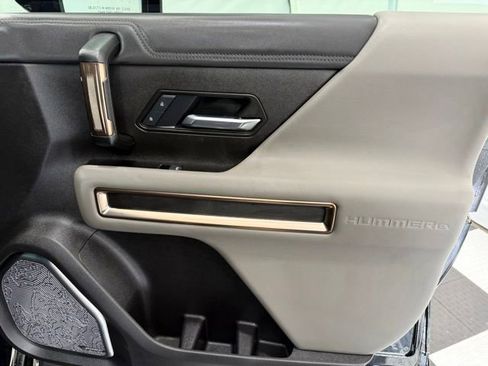 Used 2025 GMC Hummer EV 2X AWD/4WD image 20
