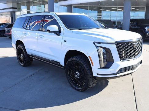 Used 2026 Cadillac Escalade Sport w/ Touring Package image 8