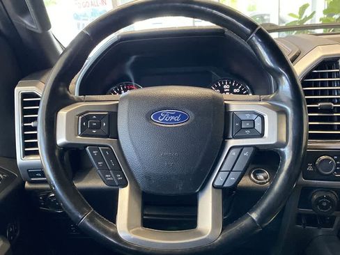 Used 2017 Ford F150 Platinum w/ Equipment Group 701A Luxury AWD/4WD image 17