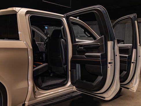 Used 2023 GMC Sierra 1500 AT4 w/ AT4 Preferred Package AWD/4WD image 29