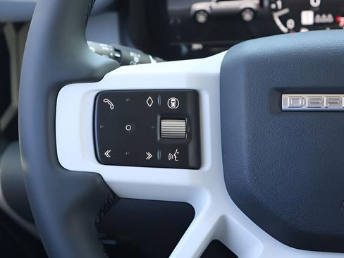 New 2026 Land Rover Defender 110 S AWD/4WD image 20