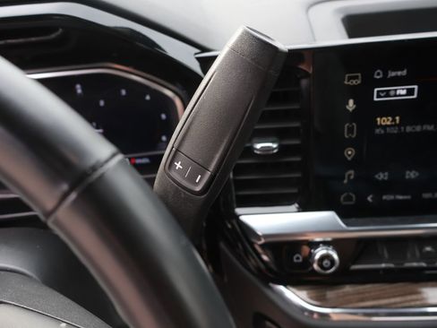 Used 2023 GMC Sierra 1500 Elevation image 25