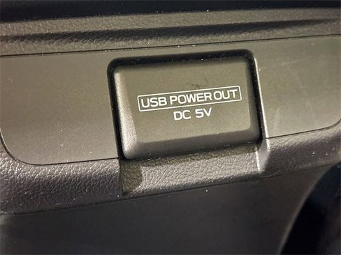 Used 2018 Subaru Legacy 2.5i Premium image 21