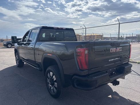 Used 2025 GMC Sierra 2500 Denali w/ Denali Reserve Package image 6