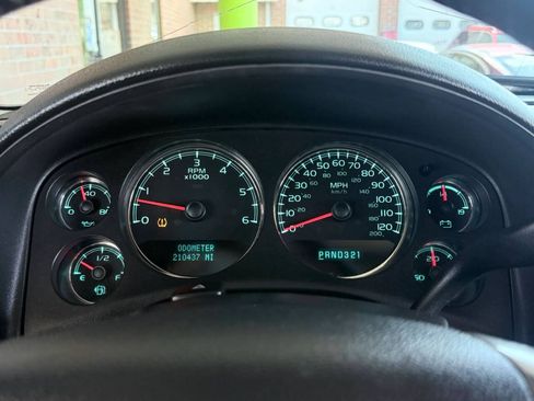 Used 2007 GMC Yukon SLT w/ SLT Preferred Equipment Group AWD/4WD image 19