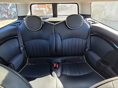 Used 2009 MINI Cooper Clubman Hardtop FWD image 9