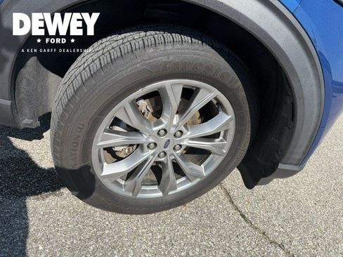 Used 2020 Ford Explorer XLT w/ Equipment Group 202A AWD/4WD image 41