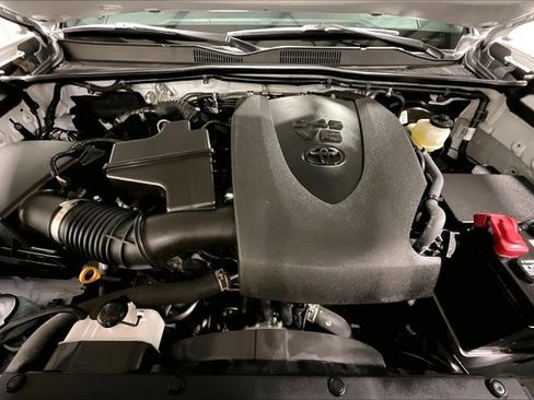 Certified 2022 Toyota Tacoma TRD Sport image 10