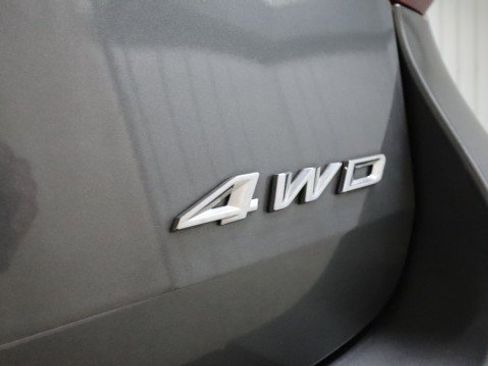 Used 2021 Ford Explorer XLT w/ Equipment Group 202A image 25