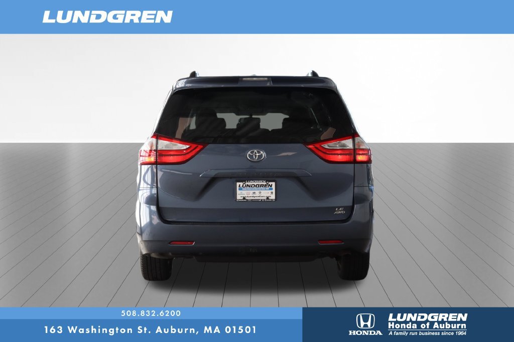 Used 2017 Toyota Sienna LE AWD/4WD image 29