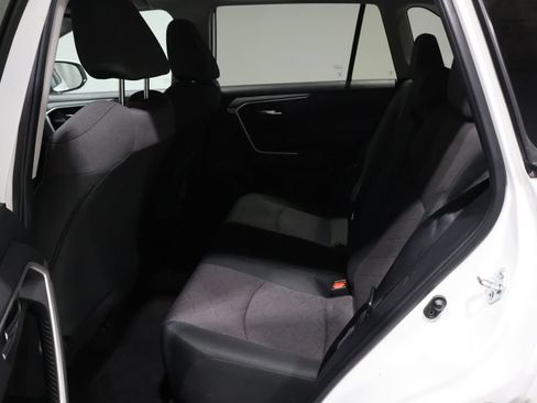 Used 2023 Toyota RAV4 XLE w/ Convenience Package image 18