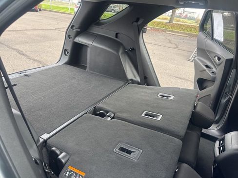 Used 2024 Chevrolet Equinox LT image 18
