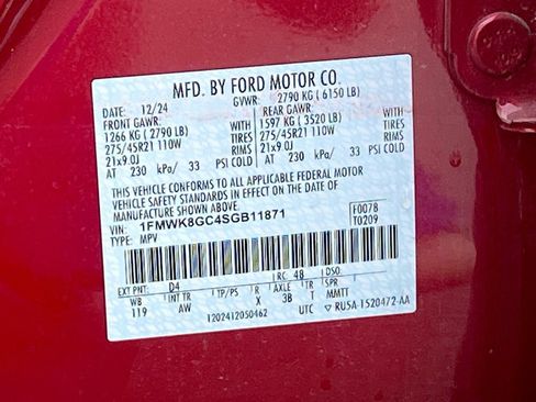 Used 2025 Ford Explorer ST AWD/4WD image 34
