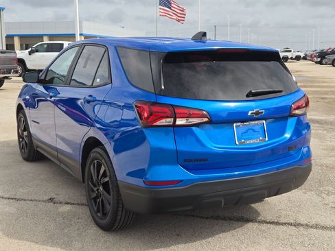 Used 2024 Chevrolet Equinox LS w/ LS Convenience Package FWD image 5