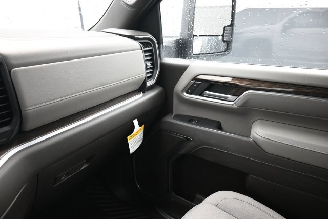 Used 2026 Chevrolet Silverado 2500 LT AWD/4WD image 8