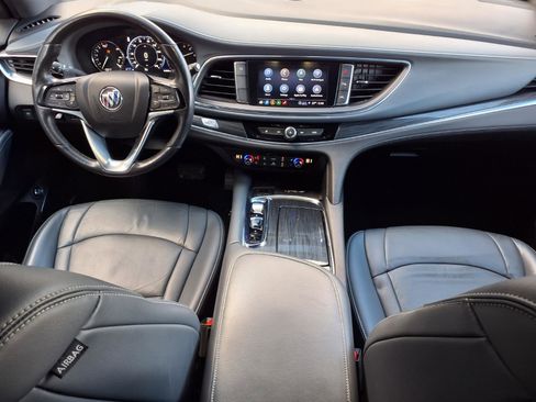 Used 2024 Buick Enclave Premium image 10