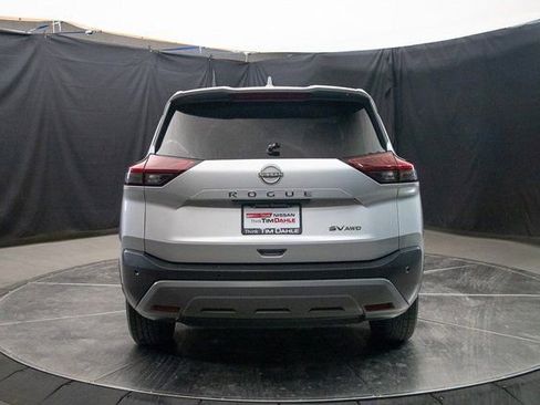 Used 2022 Nissan Rogue SV image 11