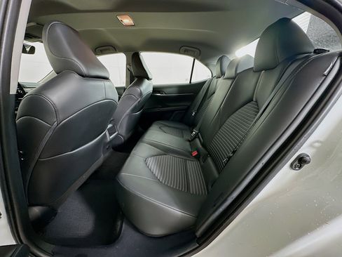 Used 2024 Toyota Camry SE image 26