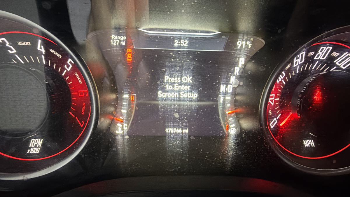 Used 2017 Dodge Challenger R/T RWD image 9