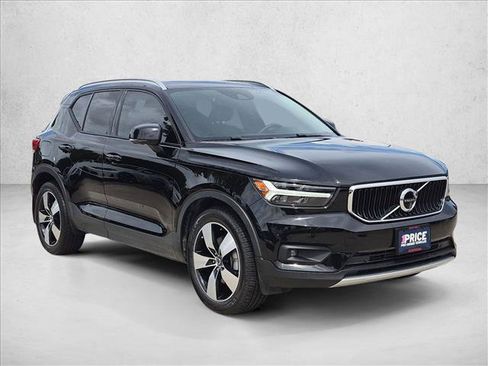Used 2022 Volvo XC40 T5 Momentum AWD/4WD image 3