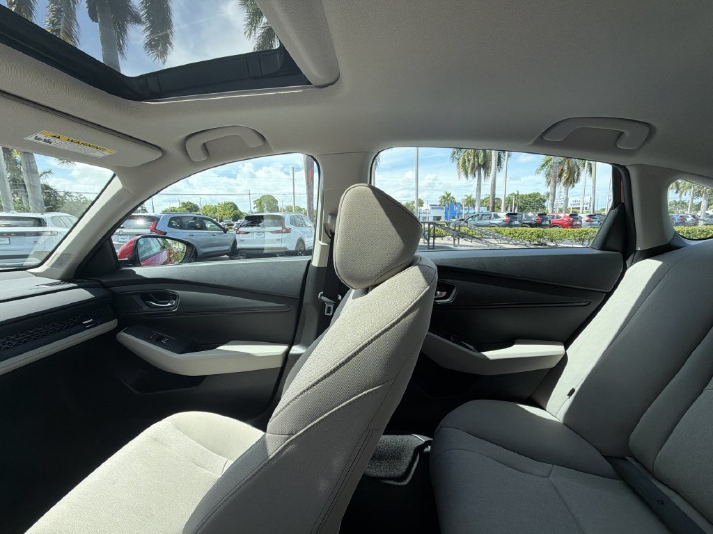Certified 2024 Honda Accord EX image 12