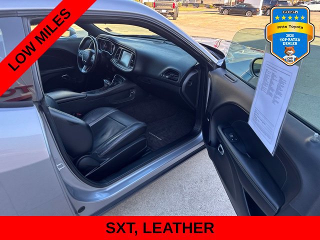 Used 2016 Dodge Challenger SXT Plus RWD image 11