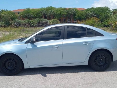 Used 2011 Chevrolet Cruze LS w/ Connectivity Package FWD image 1
