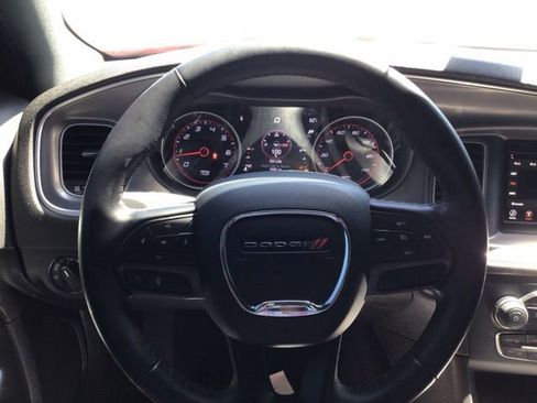 Used 2022 Dodge Charger SXT RWD image 11