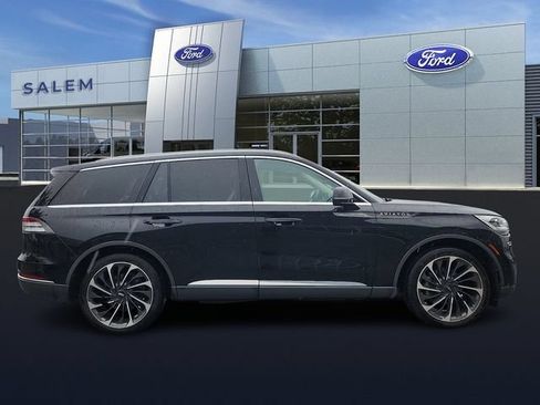 Used 2020 Lincoln Aviator Reserve w/ Equipment Group 202A AWD/4WD image 2