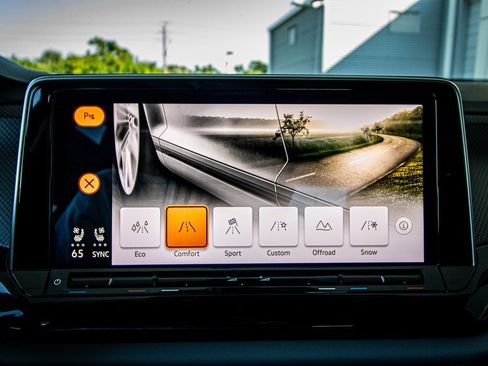 New 2026 Volkswagen Atlas Peak Edition image 6