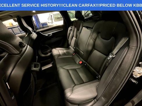 Used 2022 Volvo V90 B6 Cross Country image 26