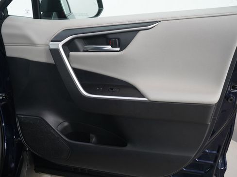 Used 2025 Toyota RAV4 Limited w/ Weather Package AWD/4WD image 9