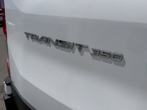 Used 2022 Ford Transit 350 XLT RWD image 11