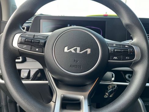 Used 2024 Kia Sportage LX image 28