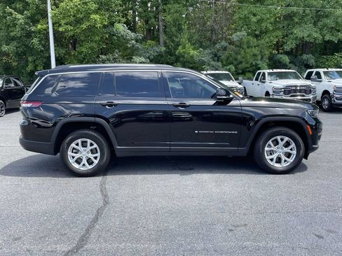 Certified 2023 Jeep Grand Cherokee L Limited AWD/4WD image 9