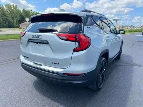 Used 2021 GMC Terrain SLE w/ Driver Convenience Package AWD/4WD image 14