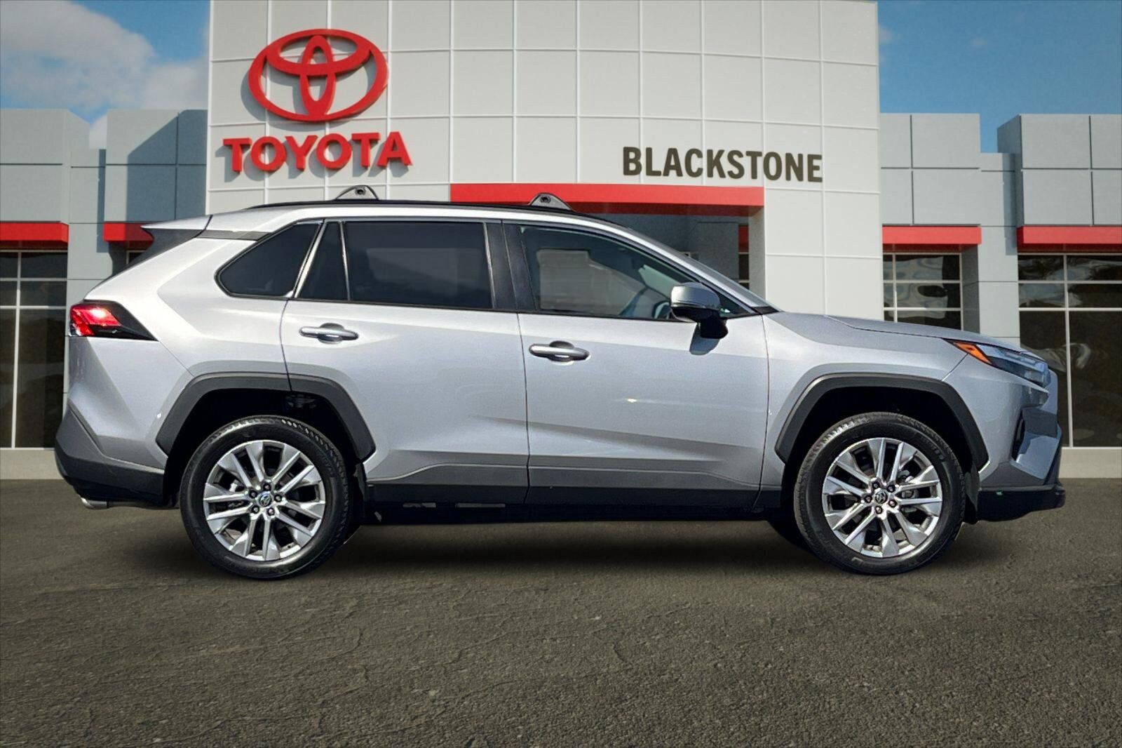 Used 2024 Toyota RAV4 XLE Premium w/ Weather Package FWD image 2