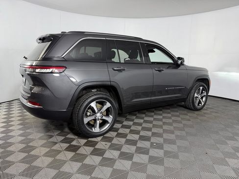 Used 2024 Jeep Grand Cherokee Limited 4xe w/ Luxury Tech Group II AWD/4WD image 7