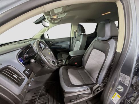 Used 2022 Chevrolet Colorado Z71 AWD/4WD image 15