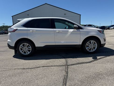 Used 2018 Ford Edge SEL w/ Equipment Group 201A AWD/4WD image 4