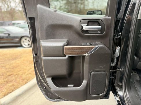 Used 2020 Chevrolet Silverado 1500 RST image 32