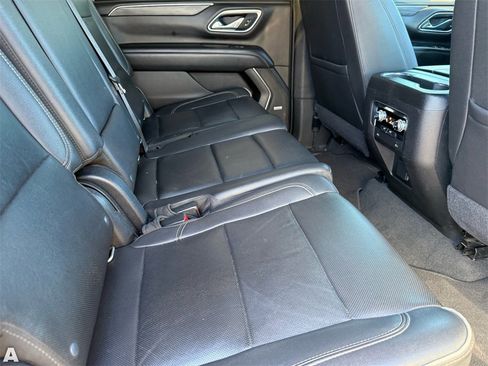 Used 2021 GMC Yukon XL SLT image 28