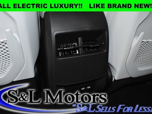 Used 2025 Jeep Wagoneer S Limited image 29