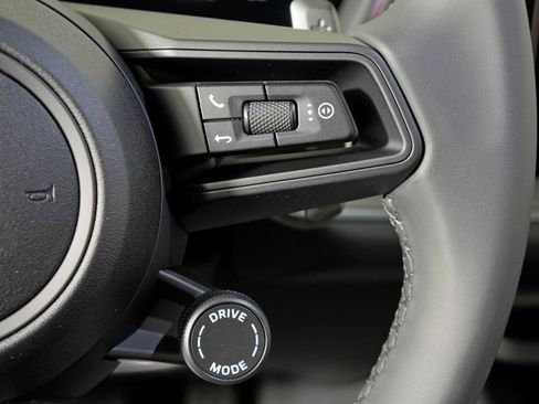 New 2026 Porsche Cayenne AWD/4WD image 24