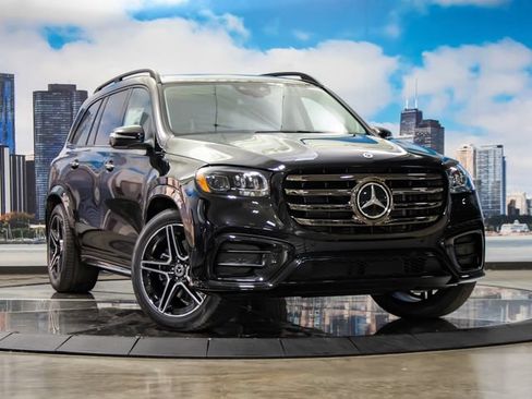 Used 2026 Mercedes-Benz GLS 450 4MATIC image 1
